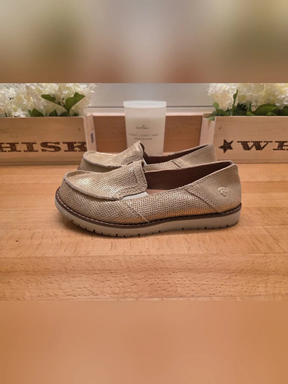 Ariat very good